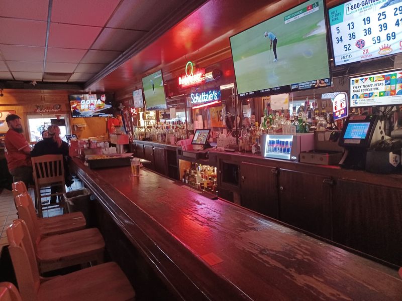 Seven Screens and a Hometown Crowd