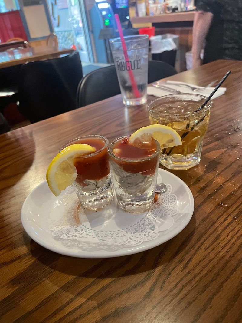 Shucker's Oyster Bar, Lincoln City, OR