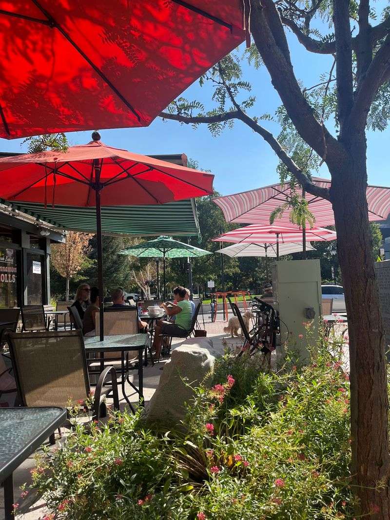 Sidewalk Tables for Sunny Mornings and Pups Sidewalk Tables for Sunny Mornings and Pups