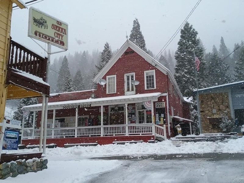 Sierra Country Store, Sierra City, CA Sierra Country Store, Sierra City, CA