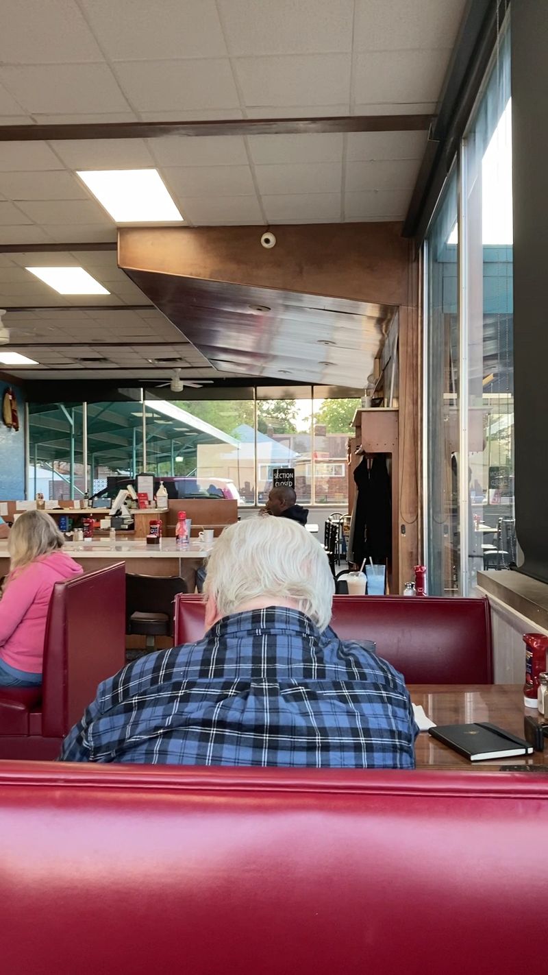 Silver Stools and Sinking Booths Silver Stools and Sinking Booths