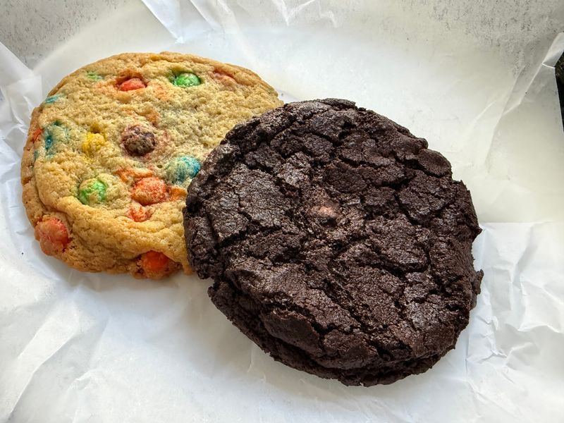 Six-Inch Cookies With a Crunchy Edge Six-Inch Cookies With a Crunchy Edge