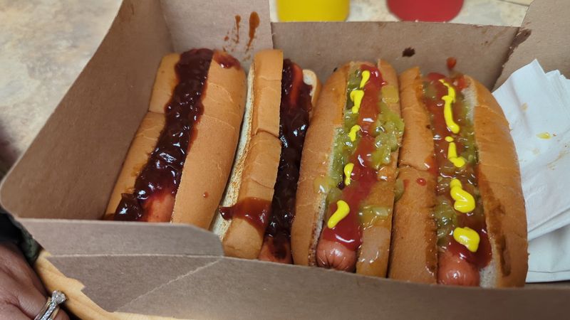 Skinny Dogs, Toasted Buns
