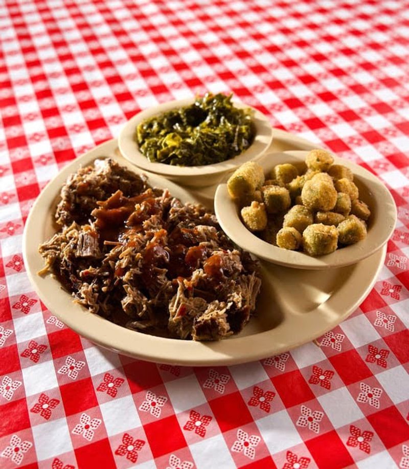Slaw, Collards, and the Banana Pudding Fan Club