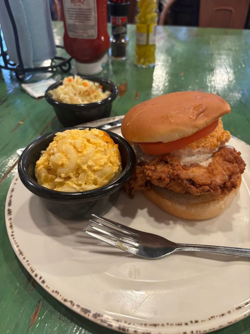 Smoked Chicken And Sandwiches Worth The Trip Smoked Chicken And Sandwiches Worth The Trip