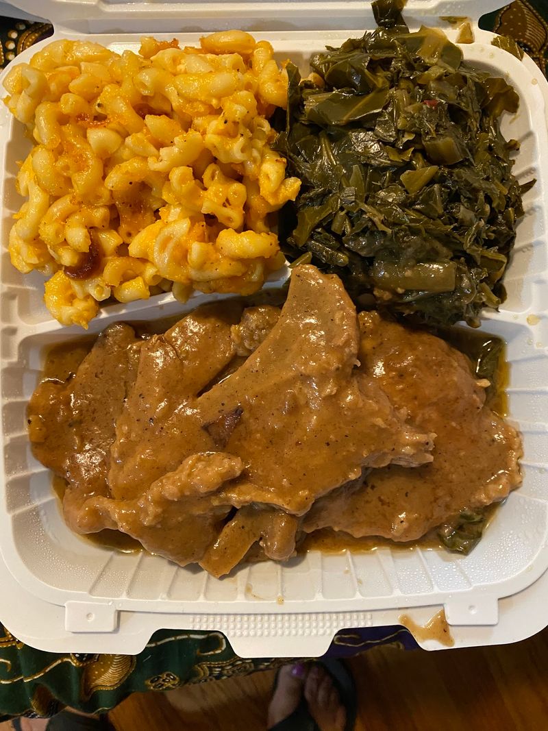Smothered Pork Chops That Steal the Spotlight