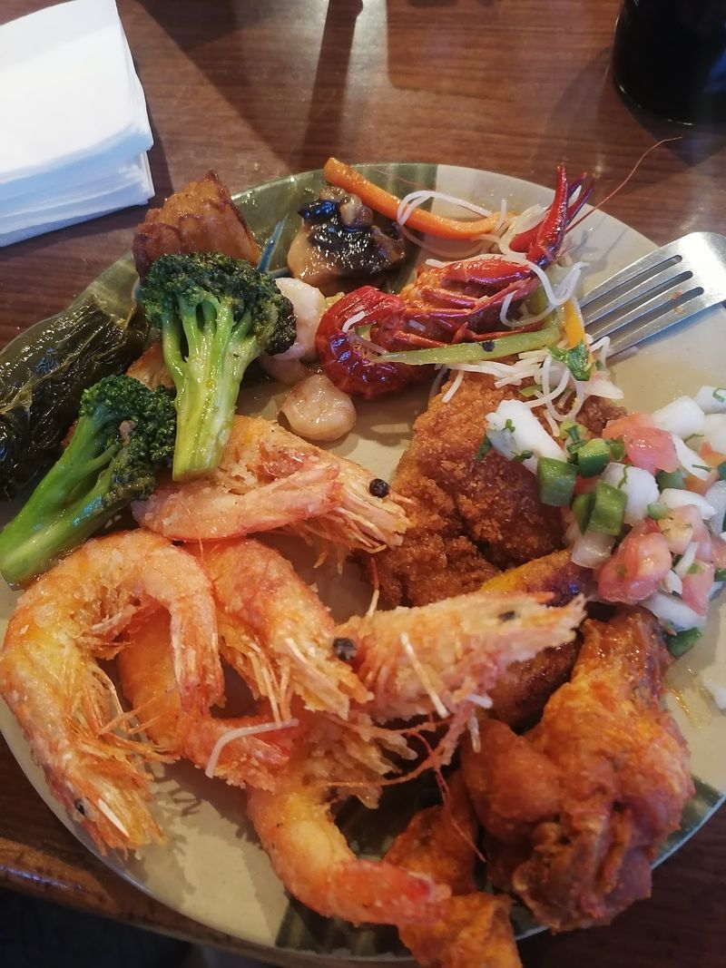 Snow Crab, Crawfish, and Mussels on the Line