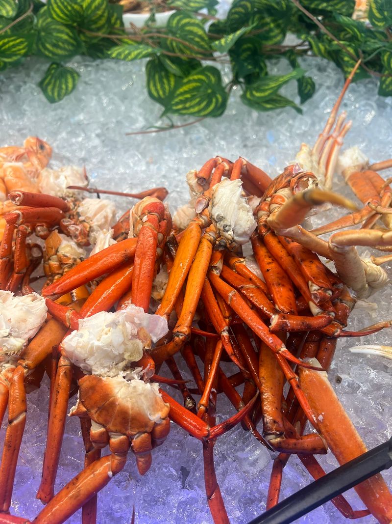 Snow Crab Legs, Crawfish, and Lobster