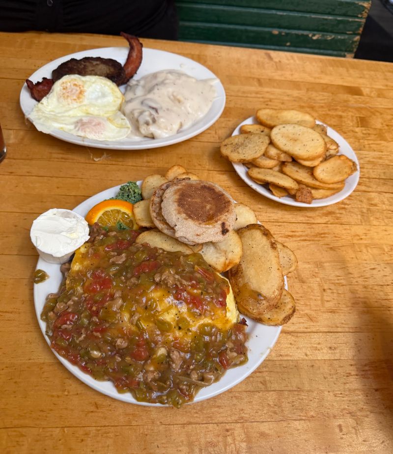 Southwest Plates and Country Comfort