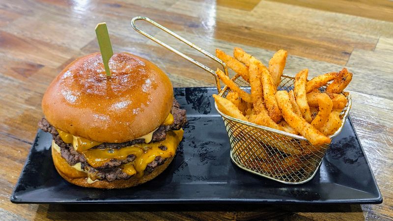 Stack and Smash Burgers, Taylors, SC