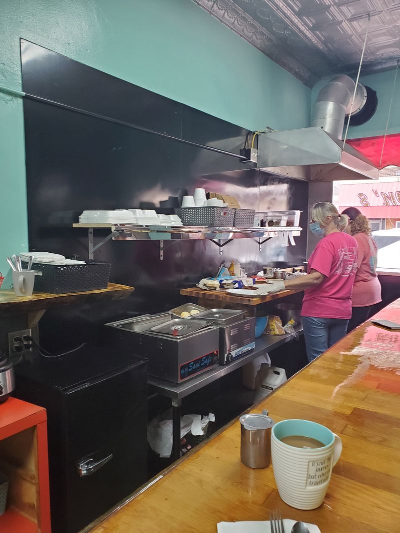 Staff Who Treat Strangers Like Family