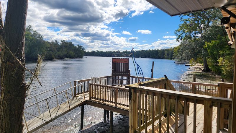 Suwannee Belle Landing, Old Town, FL