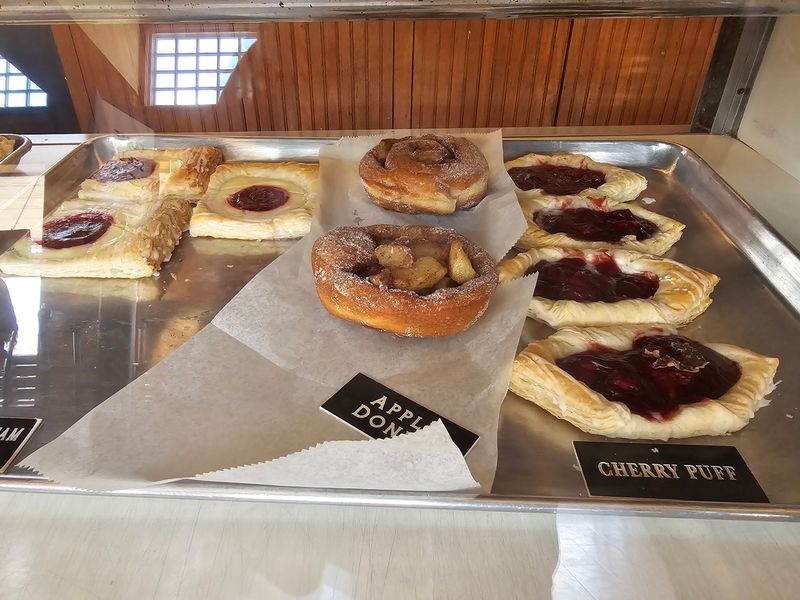 The Bakery Counter That Sells Out