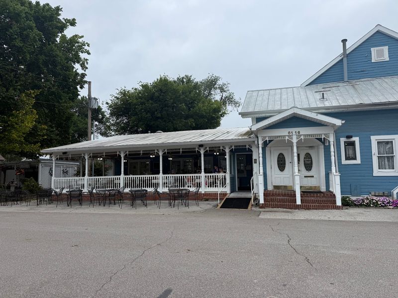 The Blue Owl Restaurant & Bakery, Kimmswick, MO