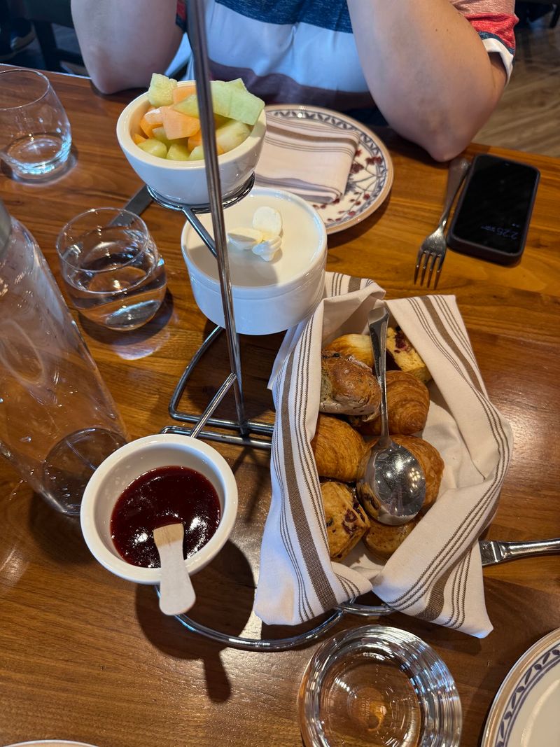 The Brunch Format Everyone Talks About
