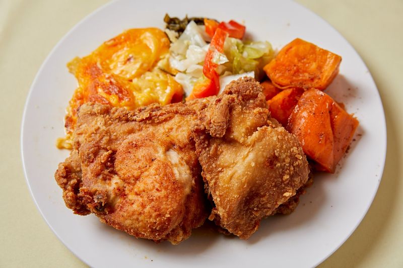 The Fried Chicken That Fills the Family Table