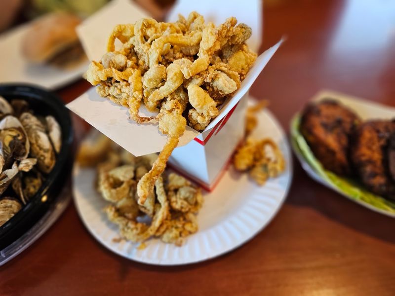The Fried Clams Everyone Talks About