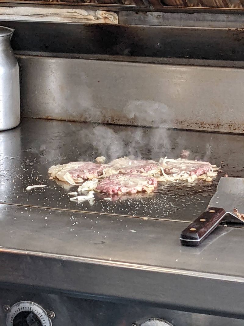 The Grill That Steals the Show The Grill That Steals the Show
