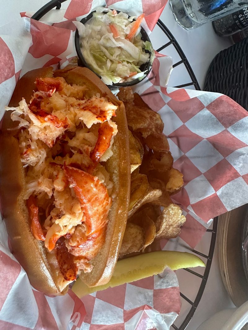 The Hot Lobster Roll Everyone Talks About