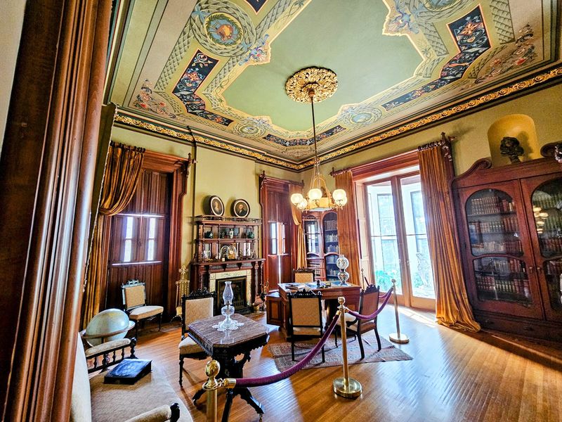The Merchant Behind the Mansion