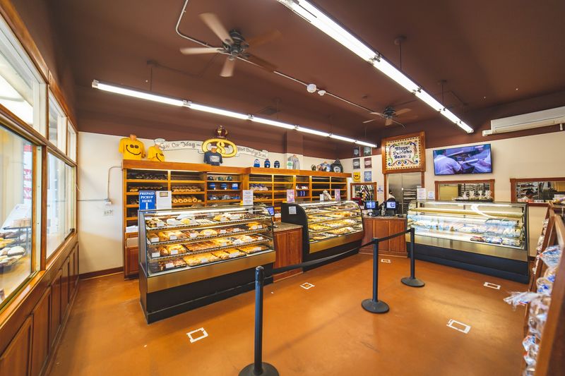 The Old-Fashioned Bakery Feel The Old-Fashioned Bakery Feel