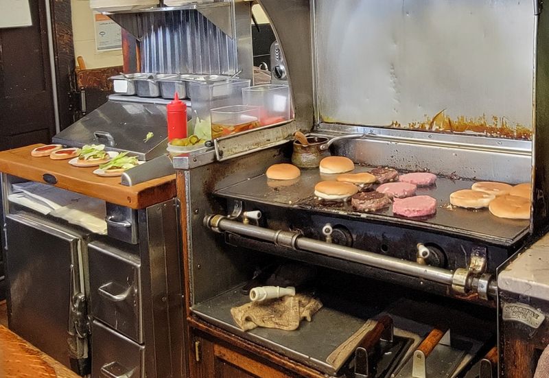 The Original Grill Two Feet Away