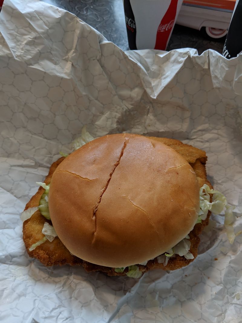 The Tenderloin That Outgrows Its Bun