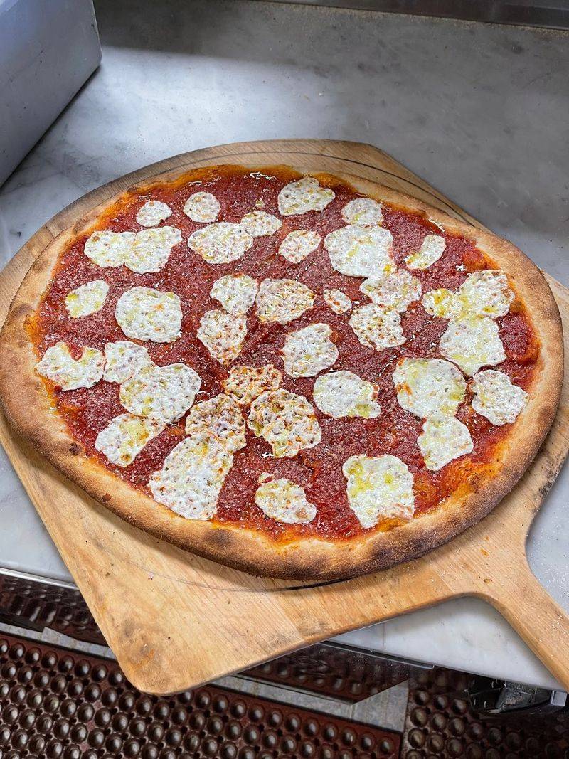 The Thin Crust Everyone Talks About