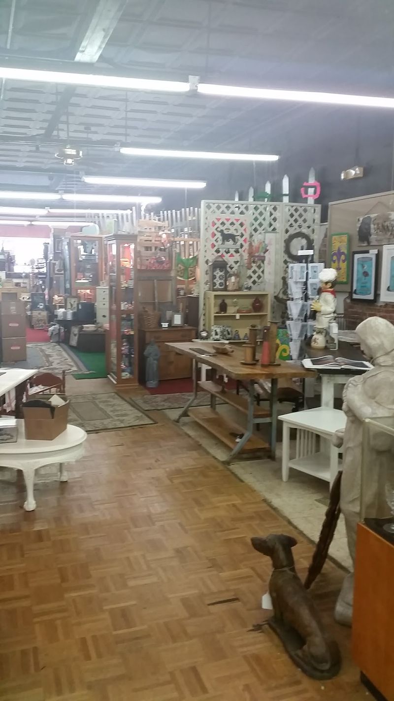 The Treasure Hunt for Antiques and Curios