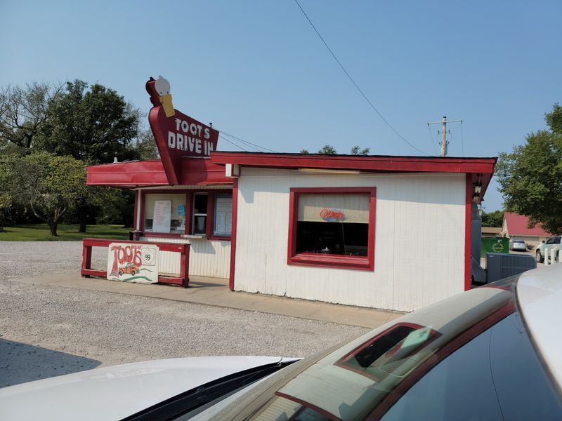 Toots Drive-In, Howard, KS