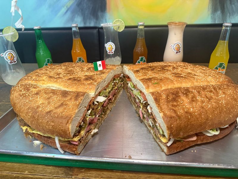 Tortas Lokas, Passaic, NJ