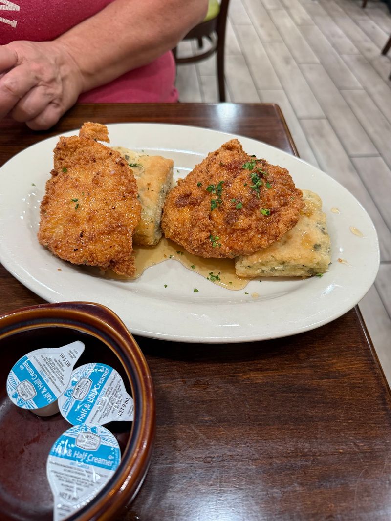 Twisted Biscuit Diner, Tavares, FL
