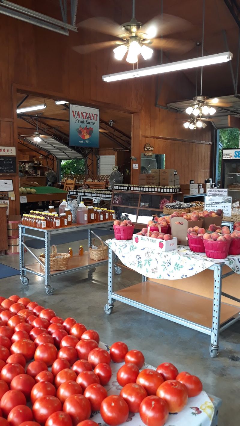Vanzant Fruit Farms, Lowell, AR Vanzant Fruit Farms, Lowell, AR