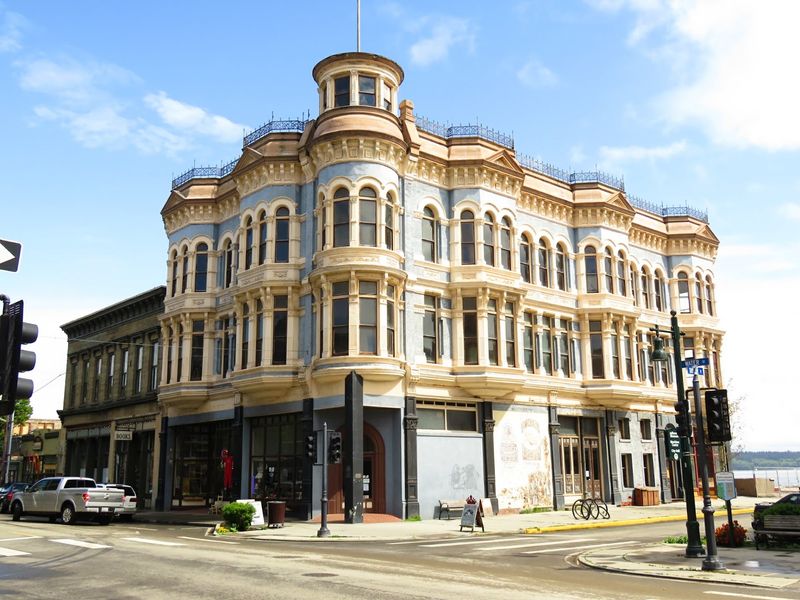 Victorian Streets That Stop People Mid-Stride Victorian Streets That Stop People Mid-Stride