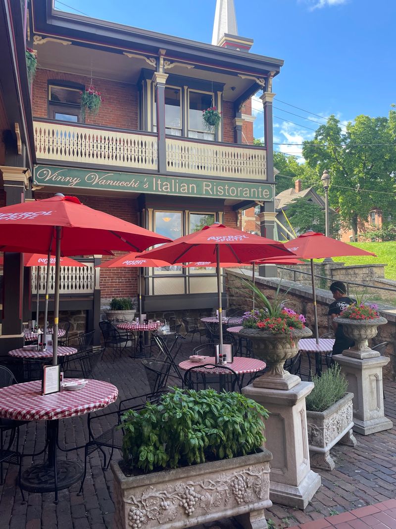 Vinny Vanucchi's, Galena, IL