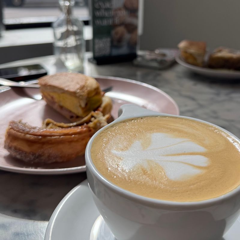 Voyageurs Bakehouse - Appleton, Appleton, WI