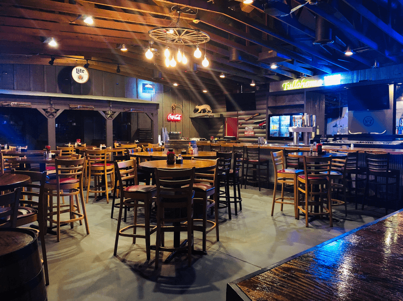 WHISKEY TRAIL BBQ & STEAKHOUSE, Tullahoma, TN