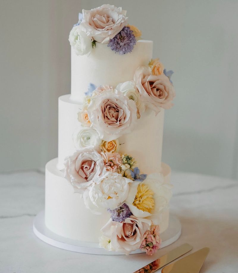 Wedding Cakes With a Local Fan Club