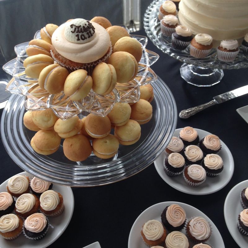 Wedding Desserts With Room for Everyone
