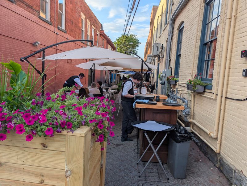 Weekend Brunch Crowds