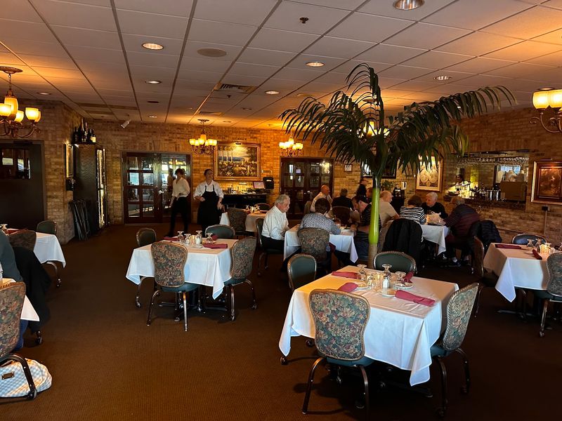 White Tablecloths and Many Rooms