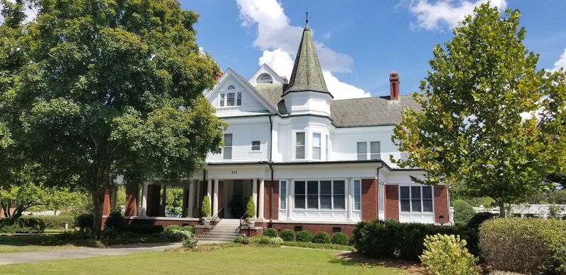 Why Homes Under $200,000 Grab Attention