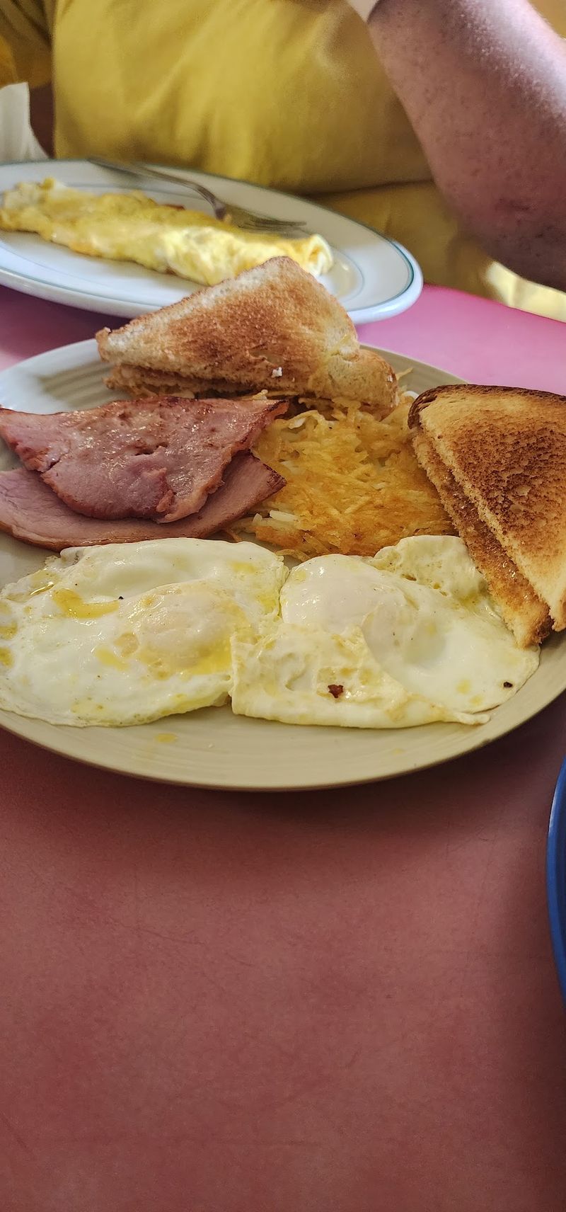 Why This Little Diner Is Worth The Drive Why This Little Diner Is Worth The Drive