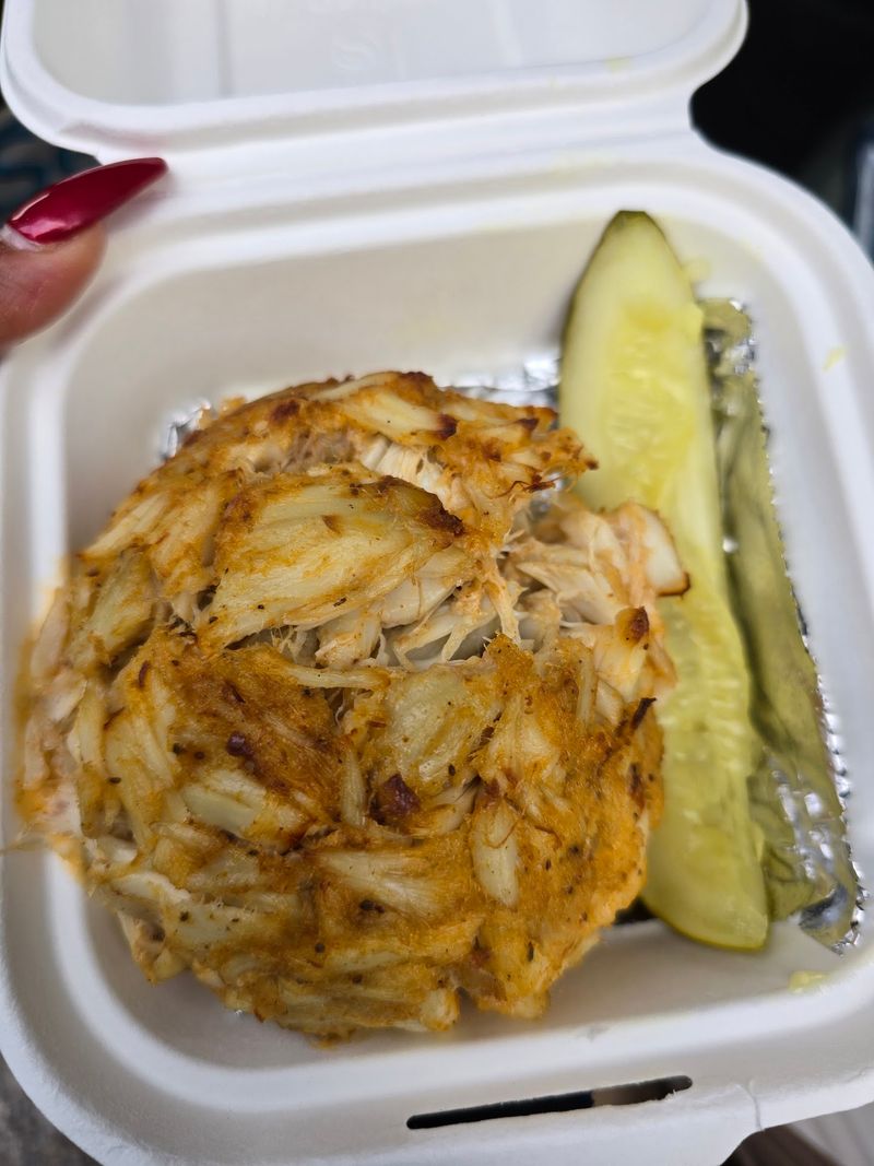 Why This Tavern Earns Its Crown