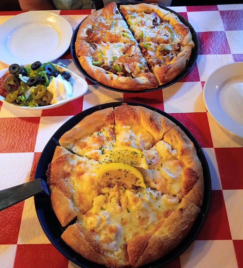Willington Pizza House, Willington, CT Willington Pizza House, Willington, CT