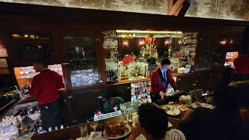 Worth a Seat at Hollywood's Oldest Table