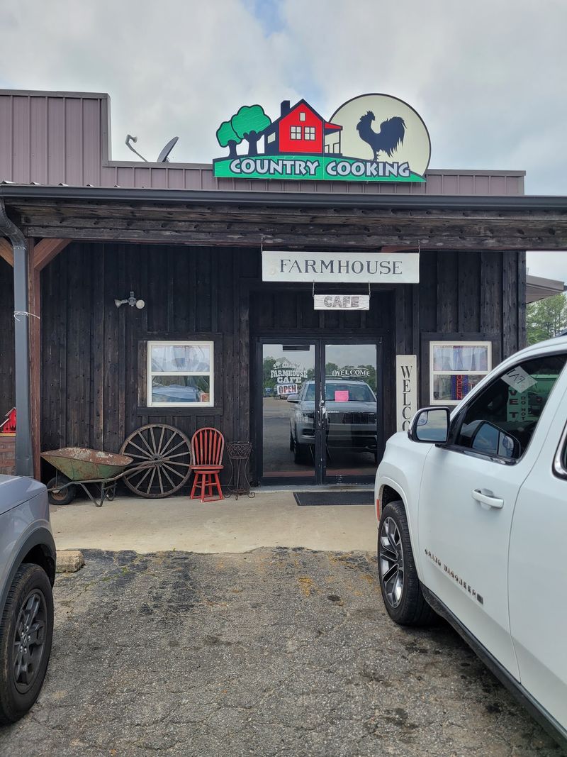 Worth the Detour Off the Highway