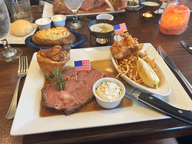 Worth the Detour Off the Strip Worth the Detour Off the Strip