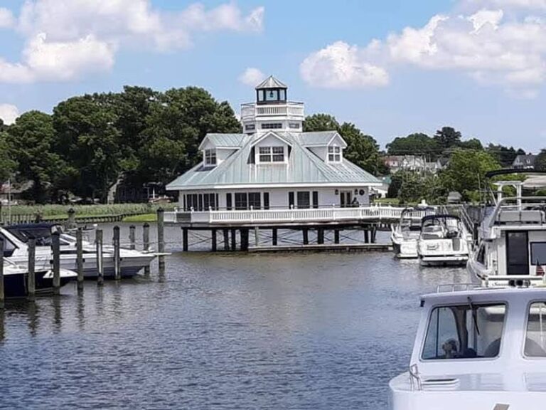 Retirees Are Trading Suburban Traffic For This Quiet Virginia River Town Where Homes Stay Cheap