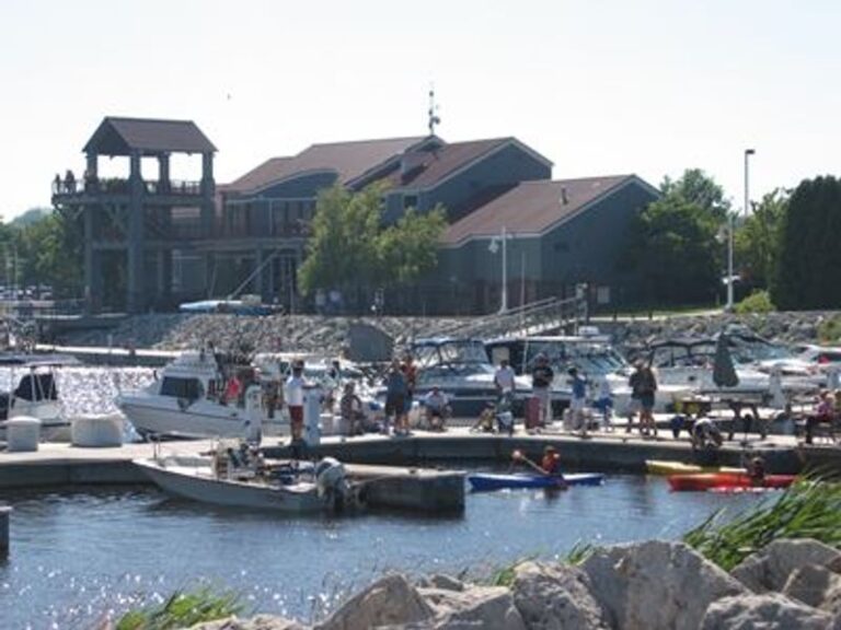 Taste The Fish Tacos That Turned This Tiny Sheboygan Shack Into A Lakefront Favorite